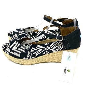 Toms Sandals